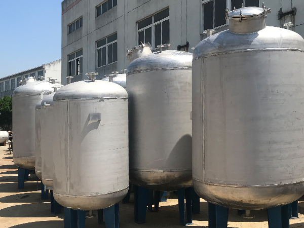 不銹鋼設(shè)備